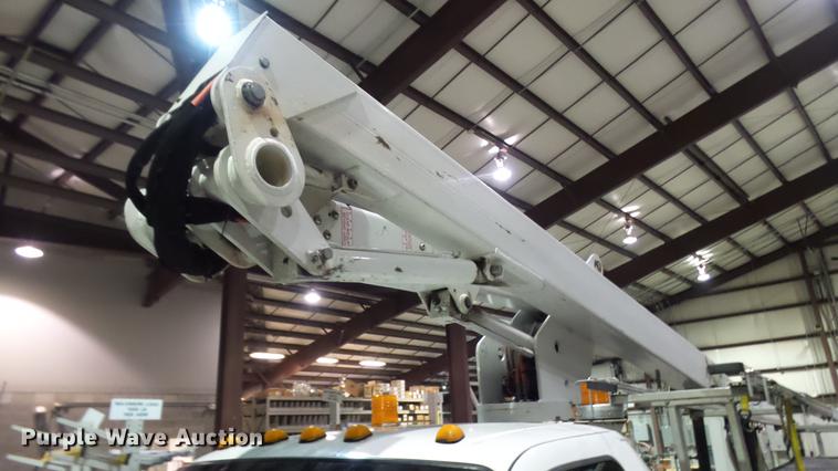 image for item DP9573 2009 Ford F550 Super Duty XL bucket truck