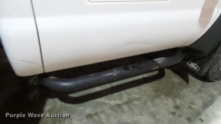 image for item DP9573 2009 Ford F550 Super Duty XL bucket truck