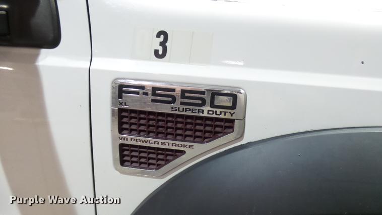 image for item DP9573 2009 Ford F550 Super Duty XL bucket truck