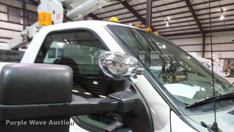 image for item DP9573 2009 Ford F550 Super Duty XL bucket truck