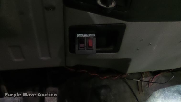 image for item DP9573 2009 Ford F550 Super Duty XL bucket truck