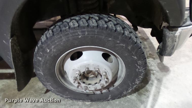 image for item DP9573 2009 Ford F550 Super Duty XL bucket truck