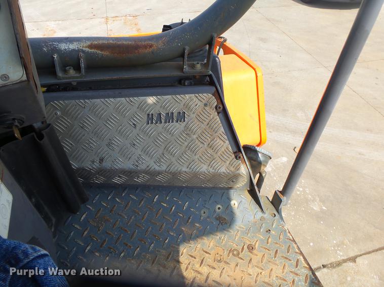 image for item DS9558 2003 Hamm HD120 double drum vibratory roller