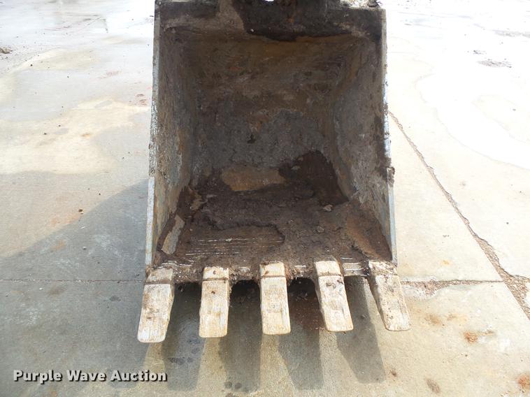 image for item DS9560 1998 Hyundai R210LC-3 excavator