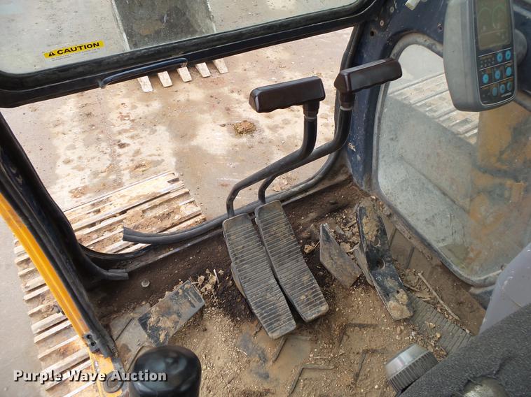 image for item DS9560 1998 Hyundai R210LC-3 excavator