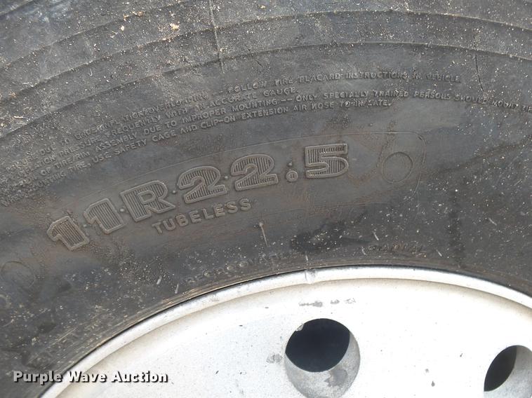 image for item DS9562 1999 Freightliner FL70 oil distribution truck