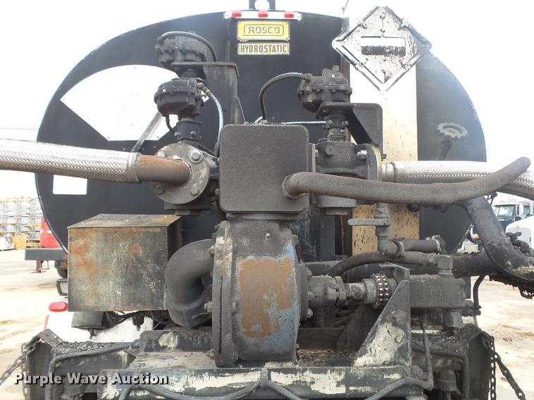 image for item DS9562 1999 Freightliner FL70 oil distribution truck