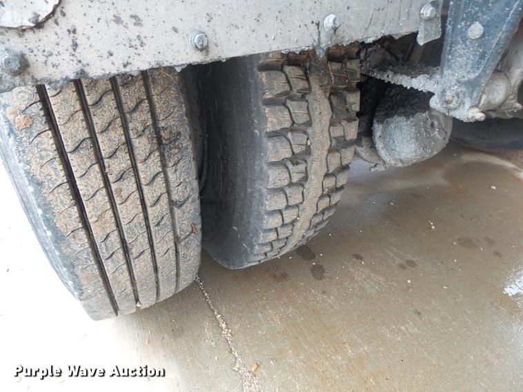 image for item DS9562 1999 Freightliner FL70 oil distribution truck