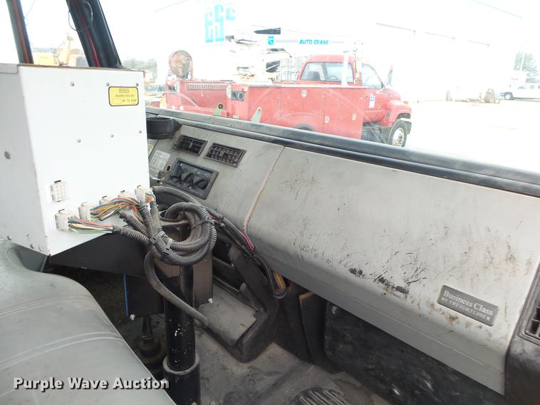 image for item DS9562 1999 Freightliner FL70 oil distribution truck