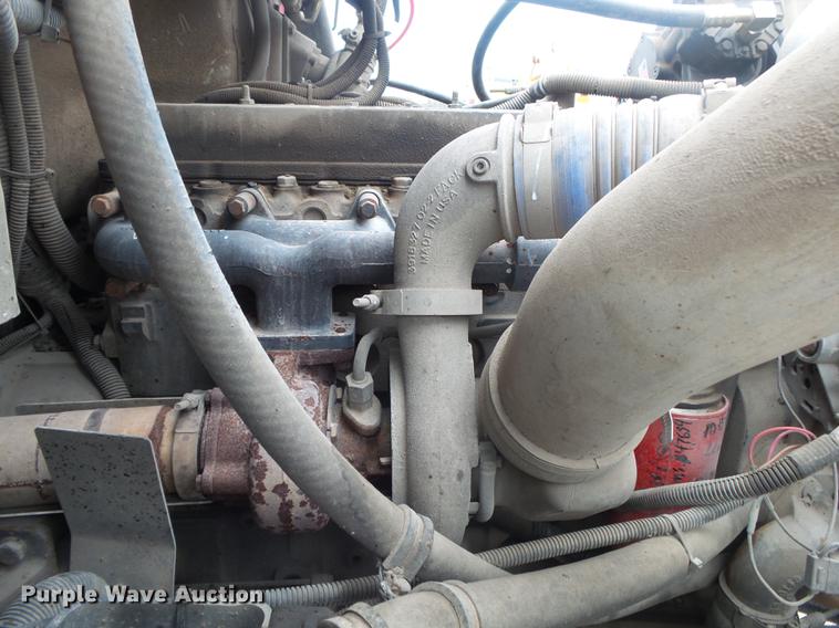 image for item DS9562 1999 Freightliner FL70 oil distribution truck