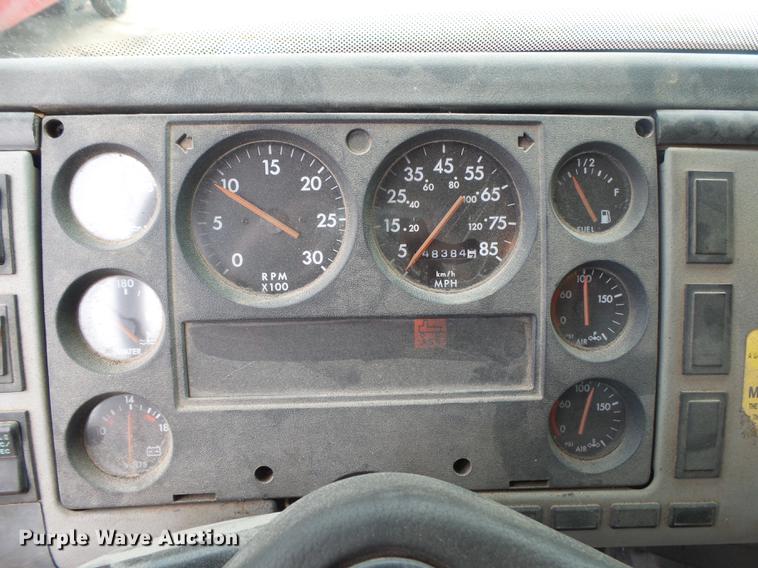 image for item DS9562 1999 Freightliner FL70 oil distribution truck