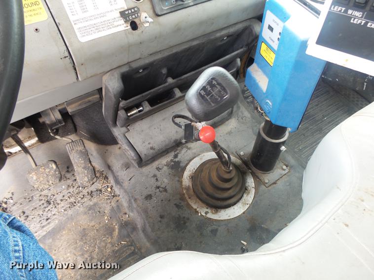 image for item DS9562 1999 Freightliner FL70 oil distribution truck