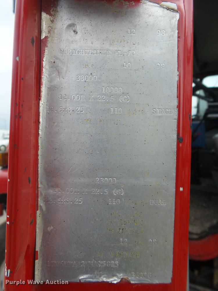 image for item DS9562 1999 Freightliner FL70 oil distribution truck