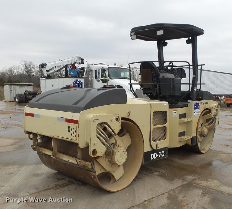 image for item DS9563 2004 Ingersoll Rand DD70 double drum vibratory roller