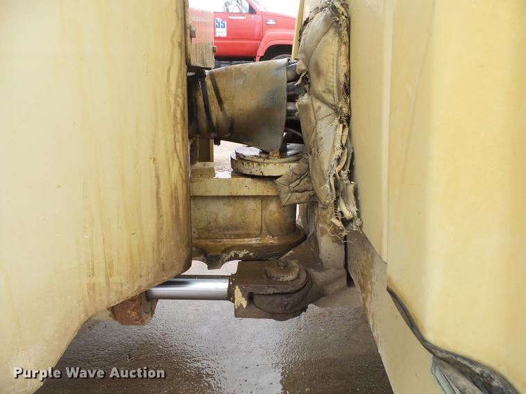 image for item DS9563 2004 Ingersoll Rand DD70 double drum vibratory roller