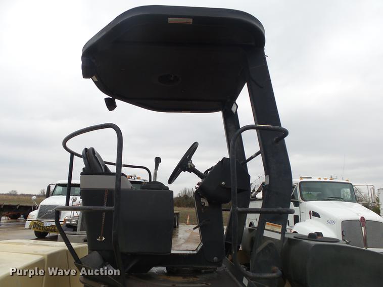 image for item DS9563 2004 Ingersoll Rand DD70 double drum vibratory roller