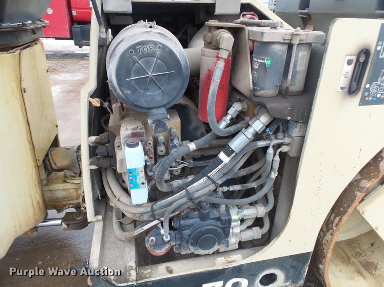 image for item DS9563 2004 Ingersoll Rand DD70 double drum vibratory roller