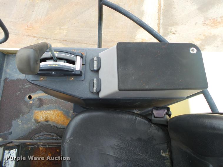 image for item DS9563 2004 Ingersoll Rand DD70 double drum vibratory roller