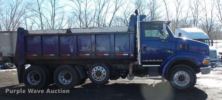 image for item DV9554 2000 Sterling L8500 dump truck