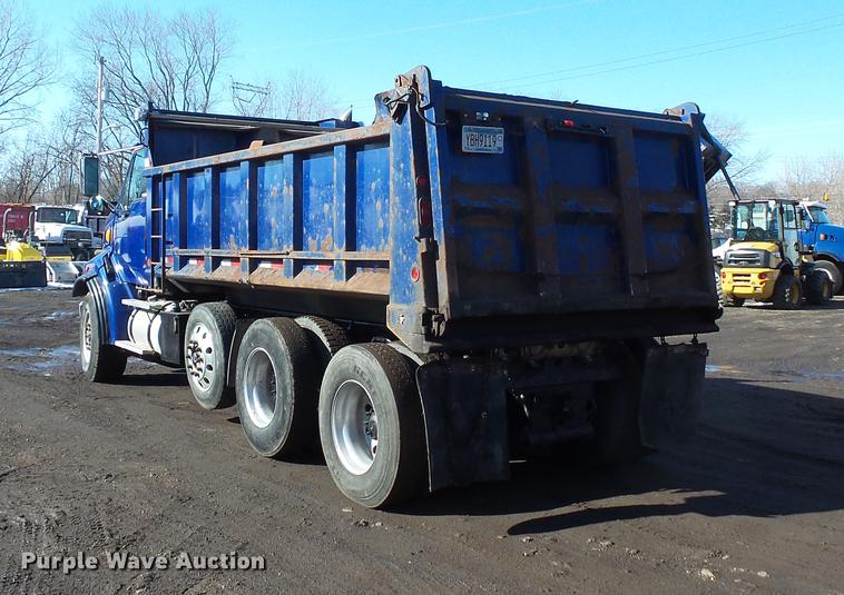 image for item DV9554 2000 Sterling L8500 dump truck