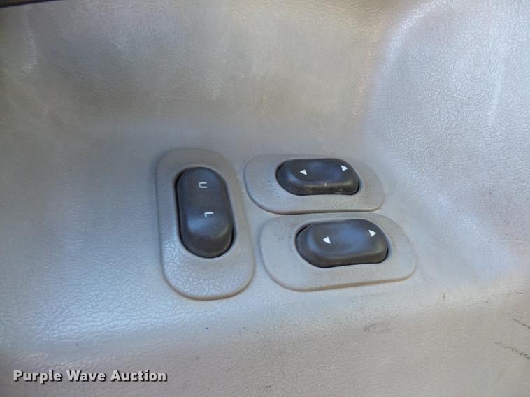 image for item DV9554 2000 Sterling L8500 dump truck