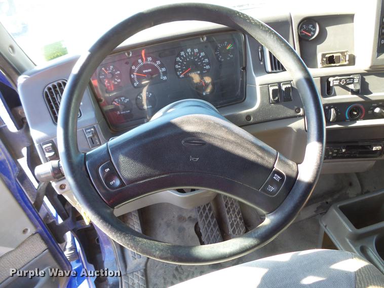 image for item DV9554 2000 Sterling L8500 dump truck