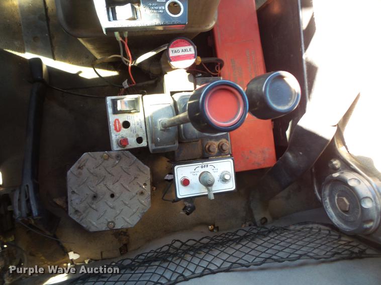 image for item DV9554 2000 Sterling L8500 dump truck