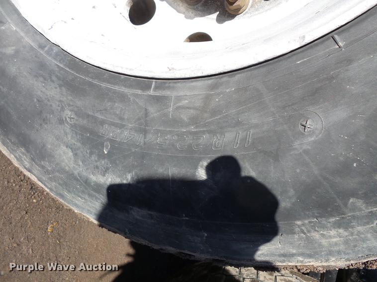 image for item DV9554 2000 Sterling L8500 dump truck