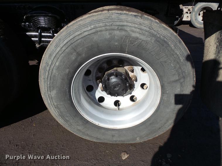 image for item DV9554 2000 Sterling L8500 dump truck