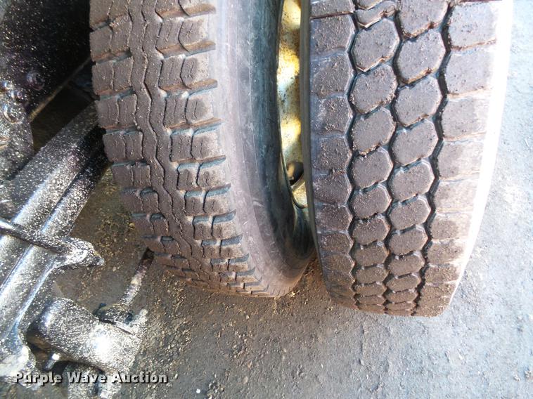 image for item DV9554 2000 Sterling L8500 dump truck