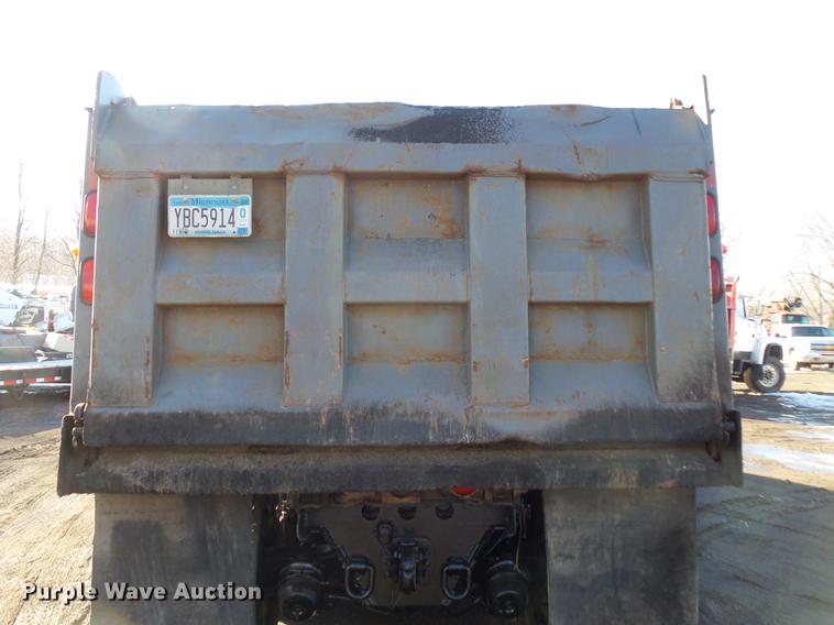 image for item DV9555 1998 Ford LT9513 Louisville 113 dump truck