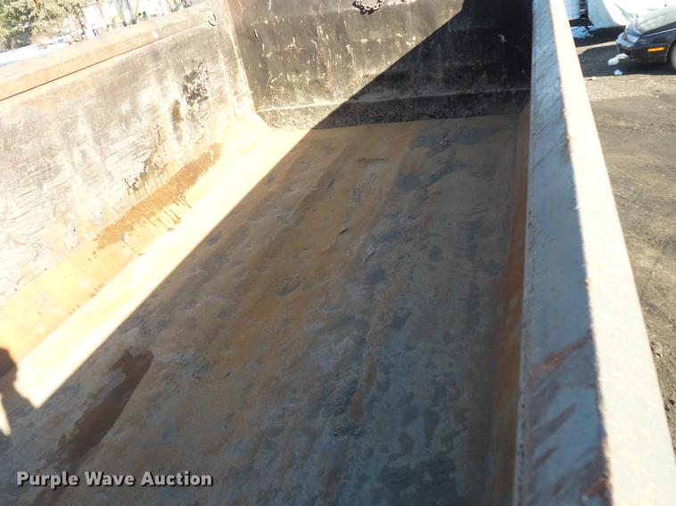 image for item DV9555 1998 Ford LT9513 Louisville 113 dump truck