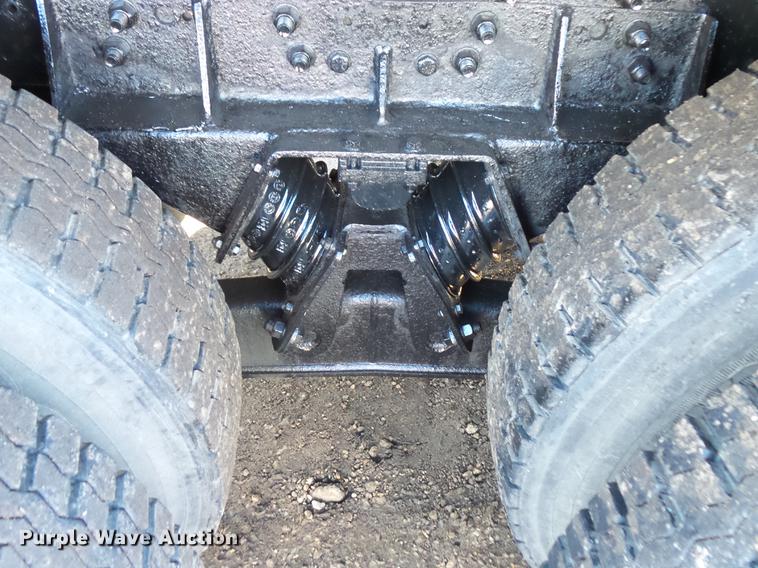 image for item DV9555 1998 Ford LT9513 Louisville 113 dump truck