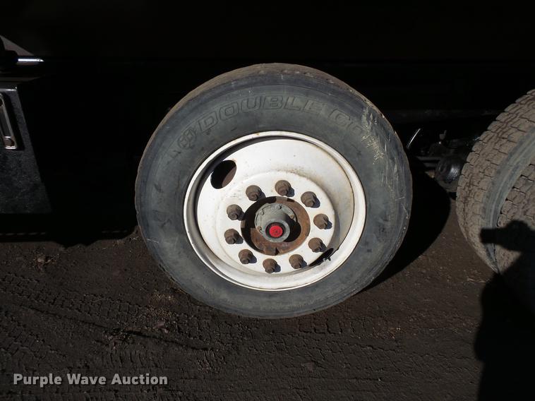 image for item DV9555 1998 Ford LT9513 Louisville 113 dump truck