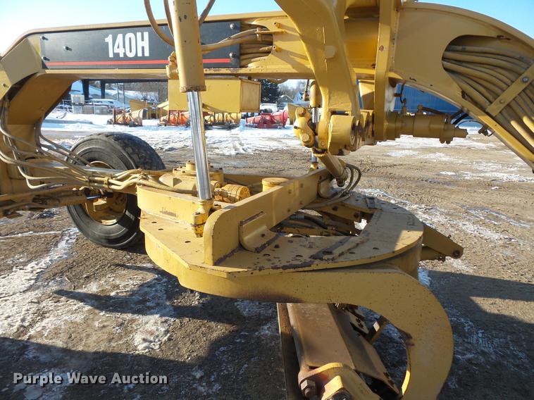 image for item DV9588 1997 Caterpillar 140H motor grader