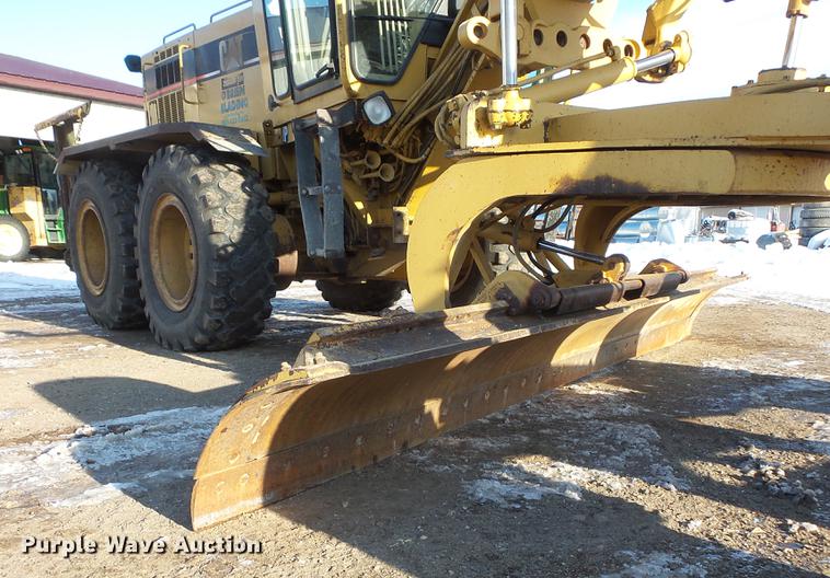image for item DV9588 1997 Caterpillar 140H motor grader