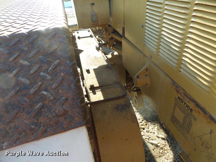 image for item DV9588 1997 Caterpillar 140H motor grader