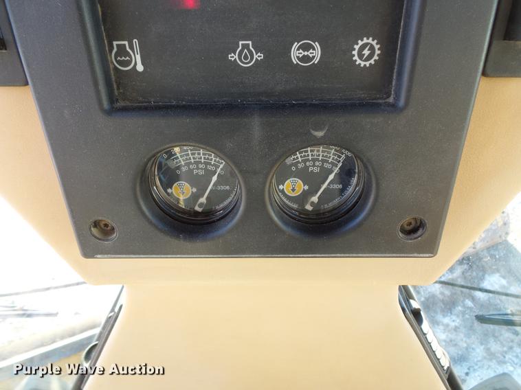 image for item DV9588 1997 Caterpillar 140H motor grader