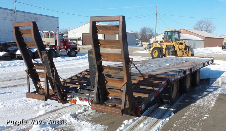 image for item DV9589 2002 Trail King TK50-2600 equipment trailer