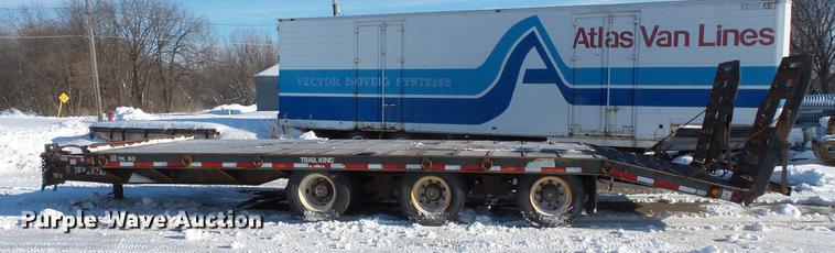 image for item DV9589 2002 Trail King TK50-2600 equipment trailer