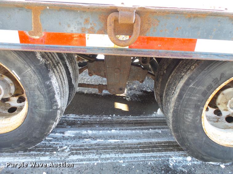 image for item DV9589 2002 Trail King TK50-2600 equipment trailer