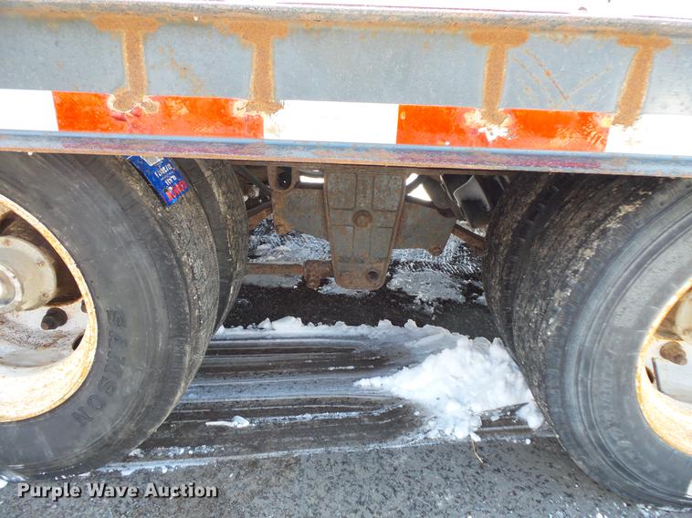 image for item DV9589 2002 Trail King TK50-2600 equipment trailer