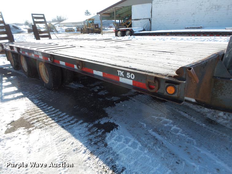 image for item DV9589 2002 Trail King TK50-2600 equipment trailer