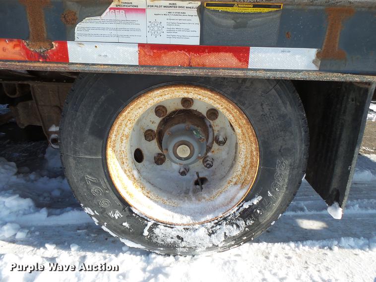 image for item DV9589 2002 Trail King TK50-2600 equipment trailer