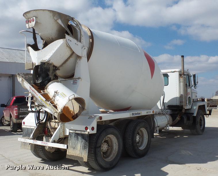 image for item DV9598 1979 International F5050 ready mix truck