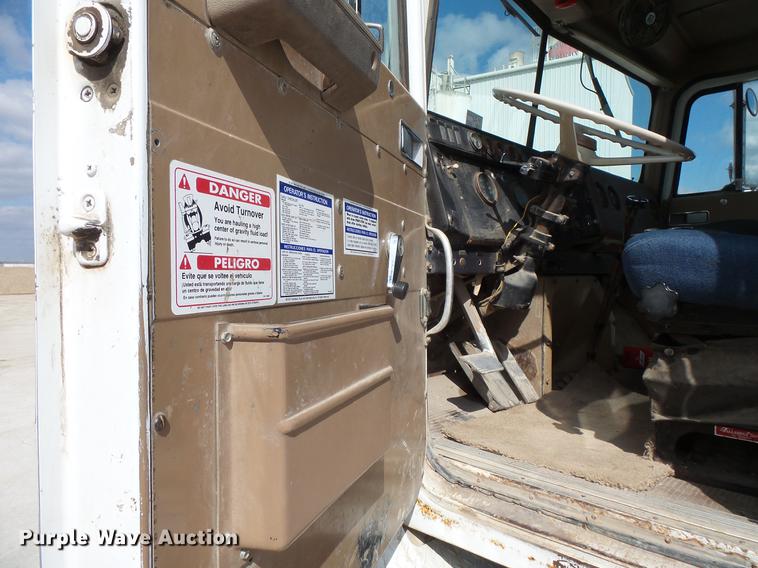 image for item DV9598 1979 International F5050 ready mix truck