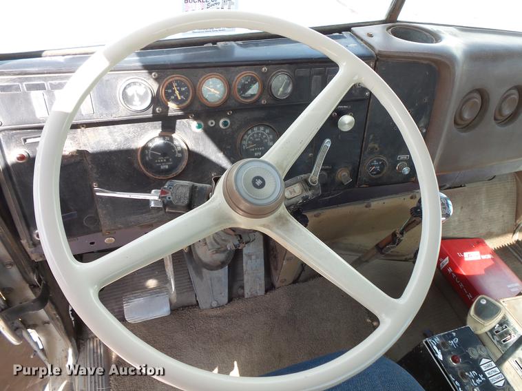 image for item DV9598 1979 International F5050 ready mix truck