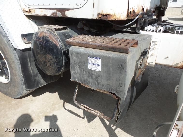 image for item DV9601 1978 International F5050 ready mix truck