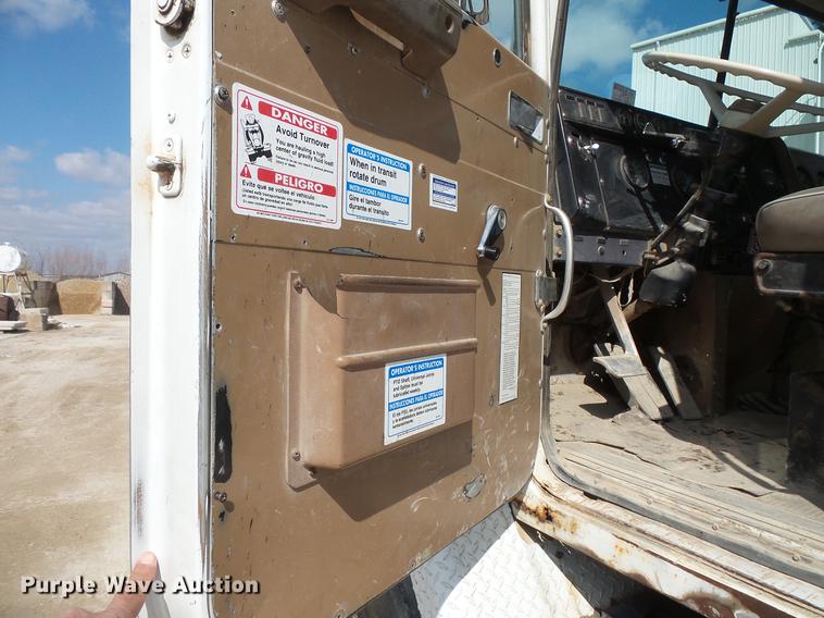 image for item DV9601 1978 International F5050 ready mix truck