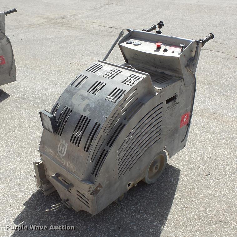 image for item DV9605 Husqvarna 2500 concrete saw